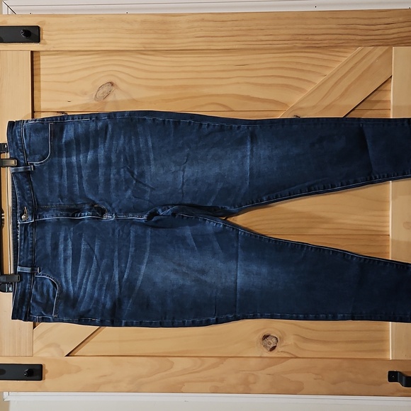 American Eagle Outfitters | Next Level Stretch Highest Rise Jegging | 20 SHORT - Picture 1 of 5